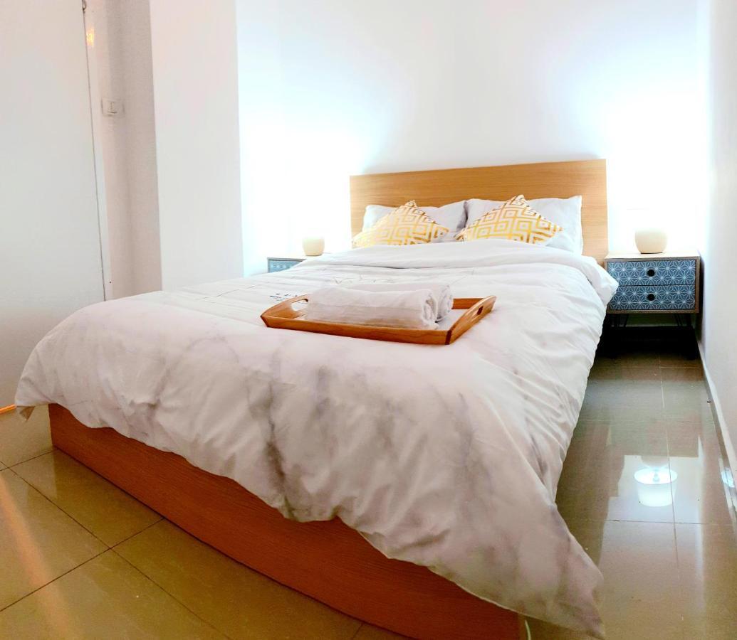 Amazing Modern Room 4 Min From The Tram Yerusalem Bagian luar foto